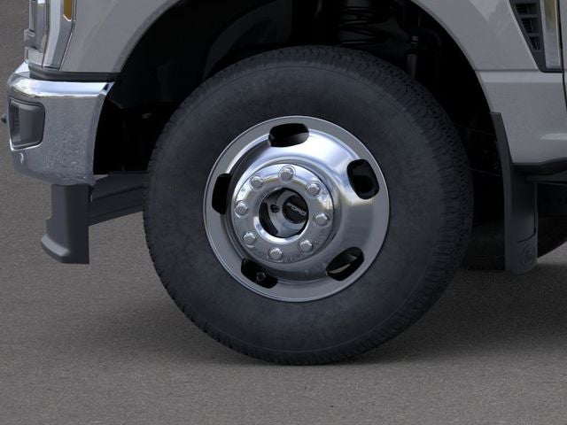 2026 Ford Super Duty F-350 DRW Lariat DRW