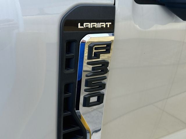 2026 Ford Super Duty F-350 DRW Lariat DRW