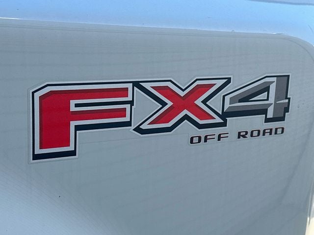 2026 Ford Super Duty F-350 DRW Lariat DRW