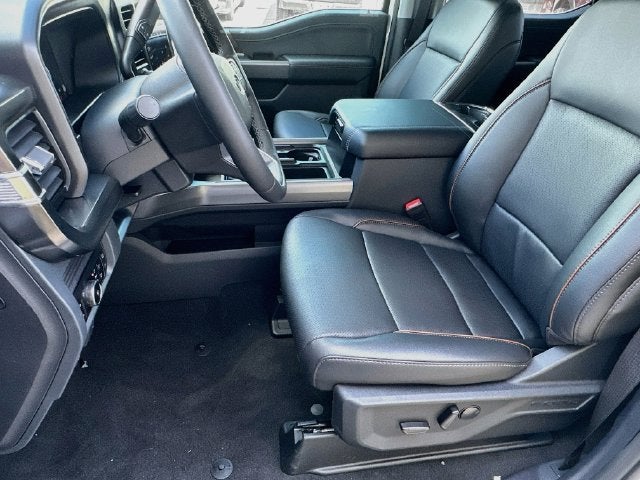 2026 Ford Super Duty F-350 DRW Lariat DRW
