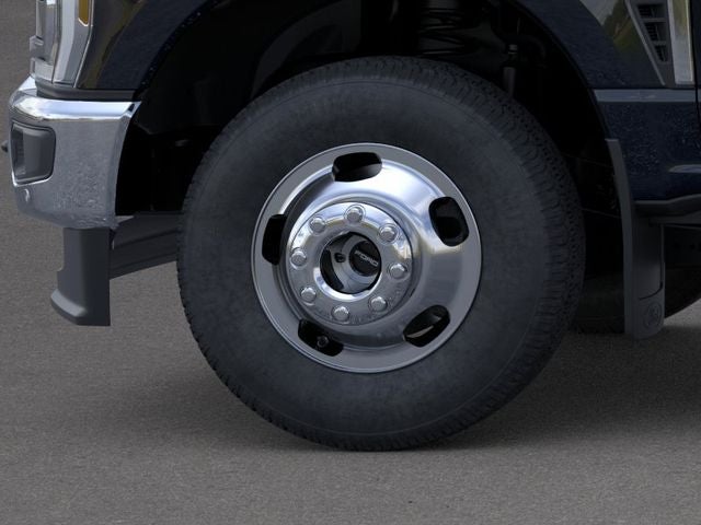 2026 Ford Super Duty F-350 DRW Lariat DRW