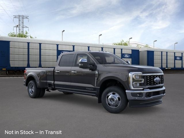 2026 Ford Super Duty F-350 DRW Lariat DRW
