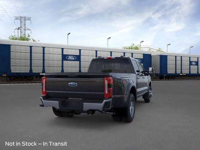 2026 Ford Super Duty F-350 DRW Lariat DRW