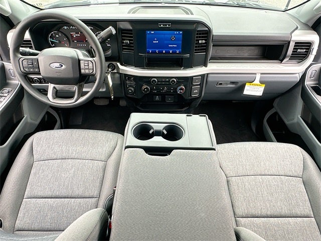 2026 Ford Super Duty F-350 DRW XL