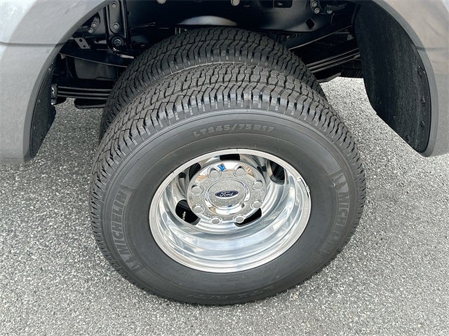 2026 Ford Super Duty F-350 DRW XL