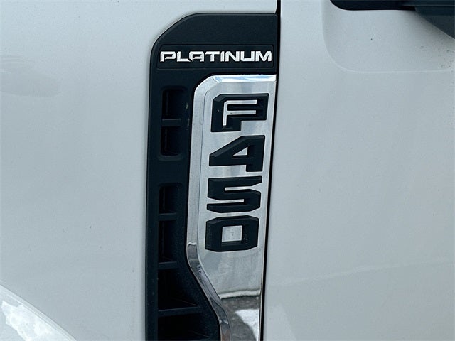 2026 Ford Super Duty F-450 DRW Platinum