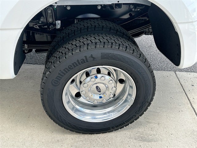2026 Ford Super Duty F-450 DRW Platinum
