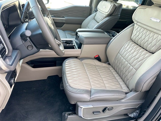 2026 Ford Super Duty F-450 DRW Platinum