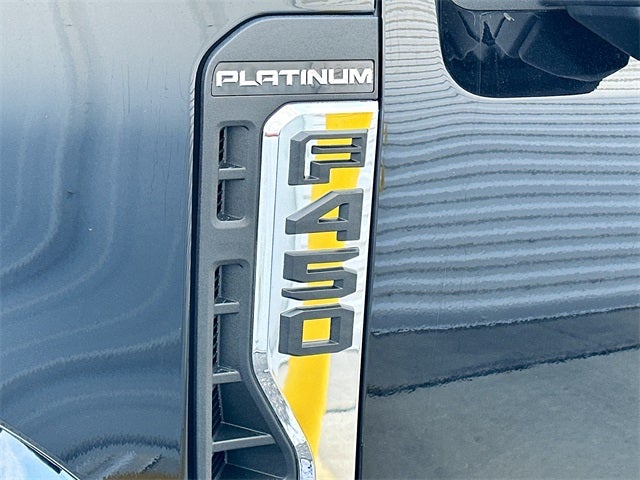 2026 Ford Super Duty F-450 DRW Platinum