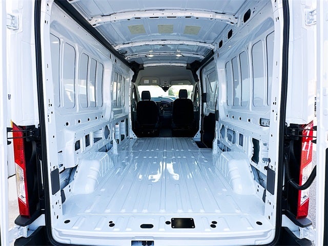 2026 Ford Transit Cargo Van Base
