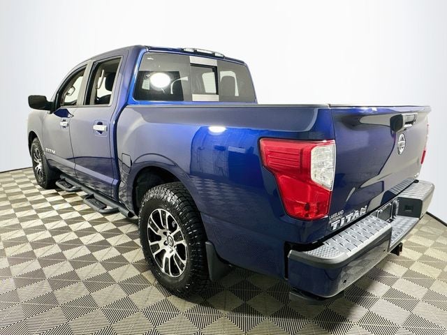 2021 Nissan Titan SV