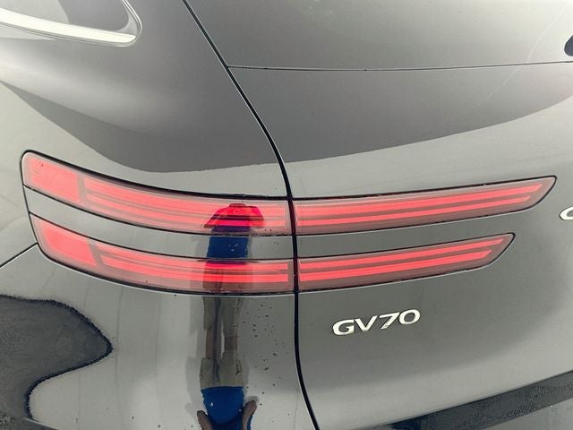 2024 Genesis GV70 2.5T