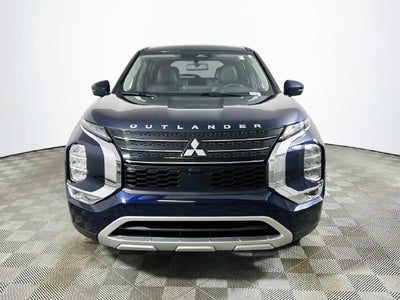 2023 Mitsubishi Outlander SE