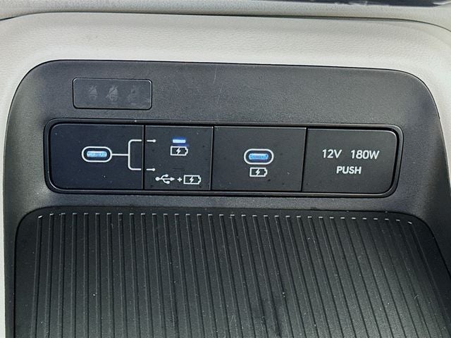 2025 Hyundai Kona SE