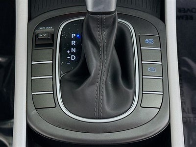 2025 Hyundai Kona SE