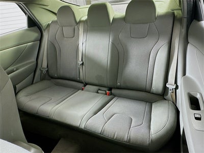 2023 Hyundai Elantra SE