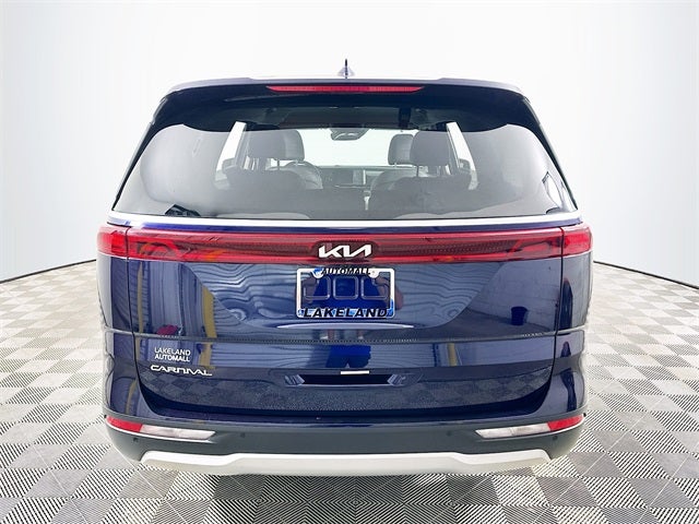 2024 Kia Carnival LX