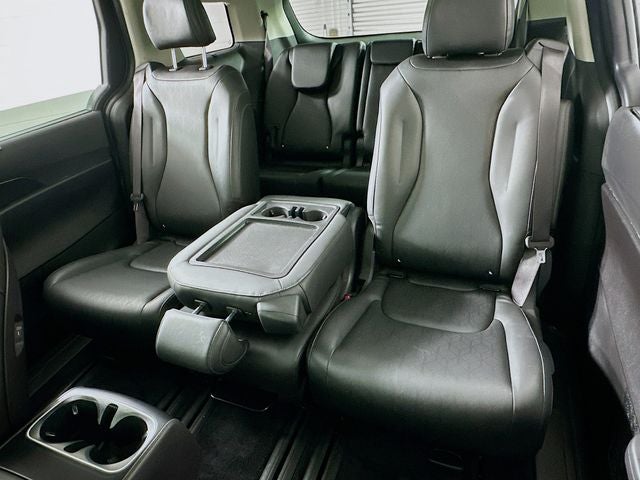 2025 Kia Carnival Hybrid SX