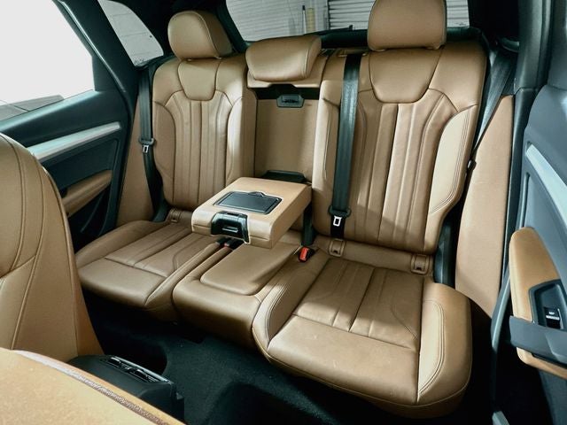 2024 Audi Q5 45 S line Premium quattro