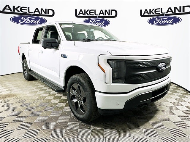 2025 Ford F-150 Lightning Flash