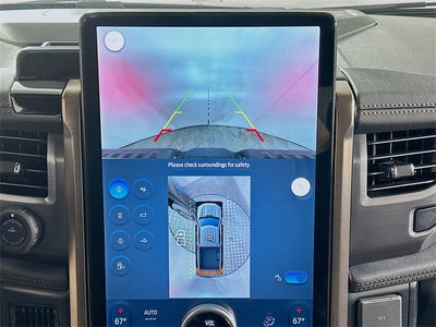 2025 Ford F-150 Lightning Lariat