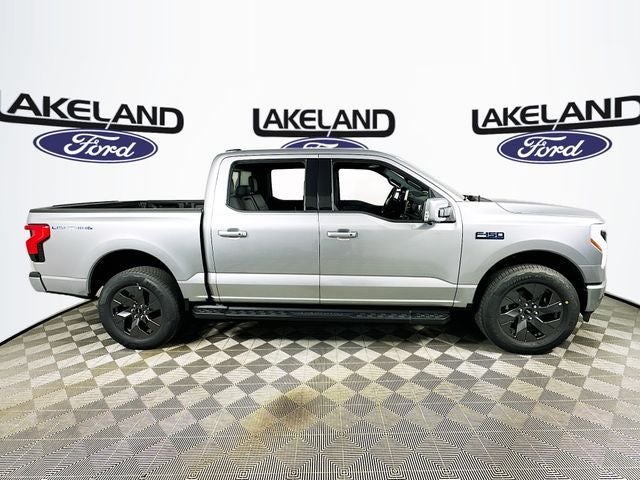 2025 Ford F-150 Lightning Lariat