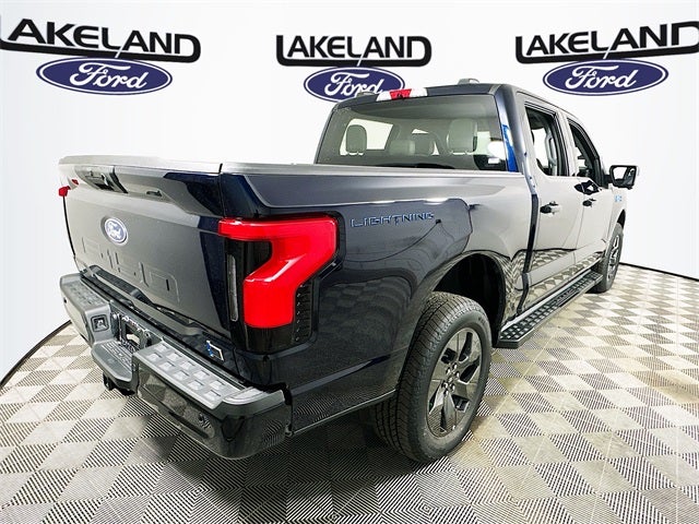 2025 Ford F-150 Lightning Flash